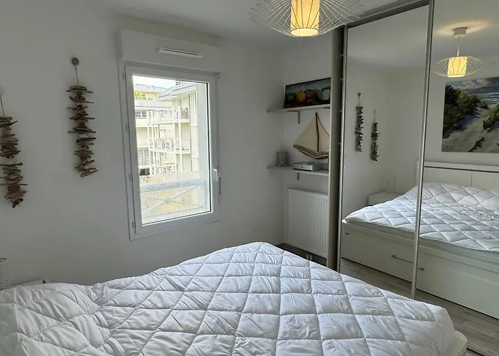 2p Avec Balcon, Proche Et Centre | Parking | Wifi | 4 Pers | - Fr-1-487-365 דירה קאבורג