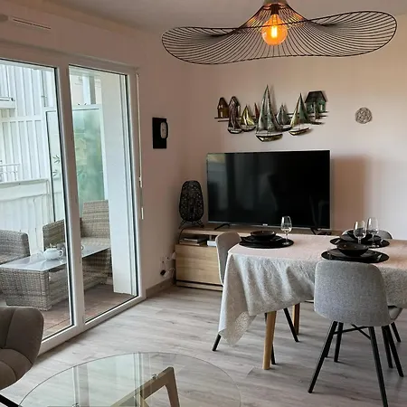 Proche Plage, Parking - 4 Pers. - Fr-1-487-365 * Cabourg